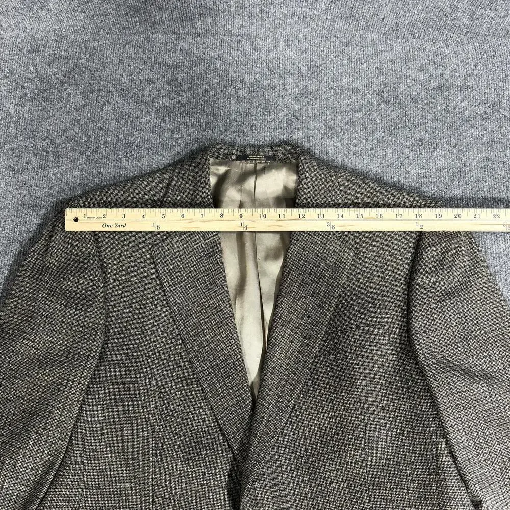 Hart Schaffner Marx Blazer Mens 41R Brown Gray Wool Made USA Check Sport Coat